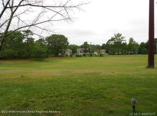 924B Liverpool Cir, Manchester, NJ 08759