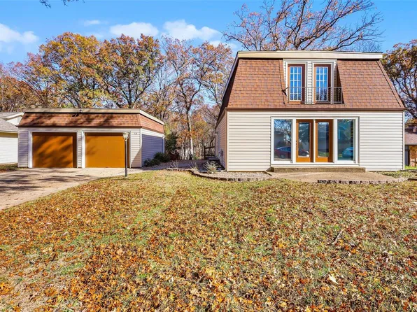 15 Saint Malo Ct, Lake Saint Louis, MO 63367