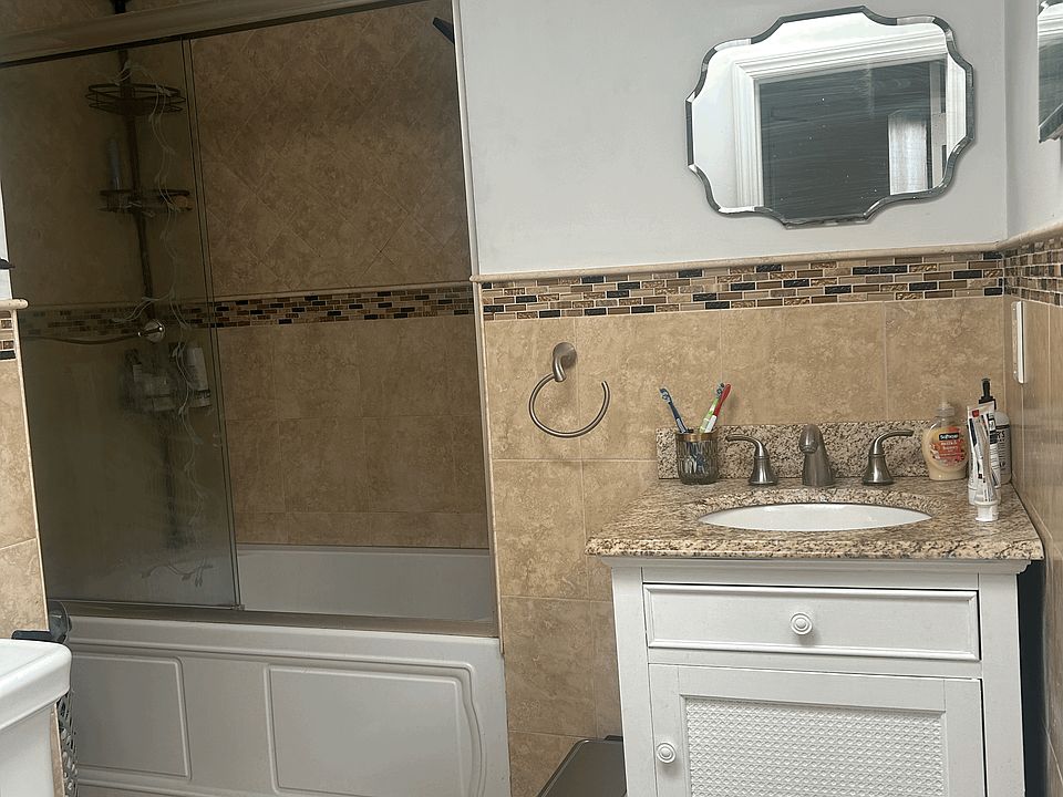 1st image of 108 High St #1
