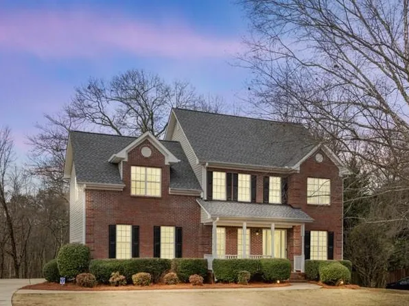 20 Lakeside Trl, Covington, GA 30016
