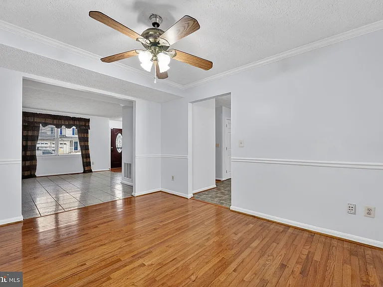 7916 Evesboro Dr — Photo 8