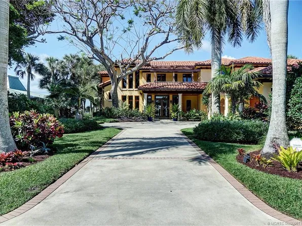 31 N River Rd, Sewalls Point, FL 34996