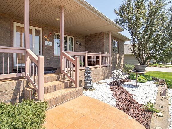 5th image of 606 Meadowview Dr