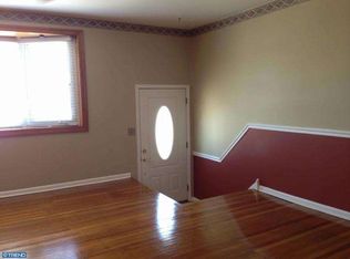 10225 Albemarle Ln, Philadelphia, PA 19114