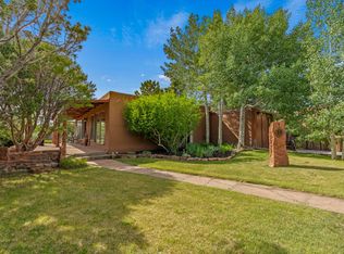 6 Gualdo Rd, Santa Fe, NM 87508