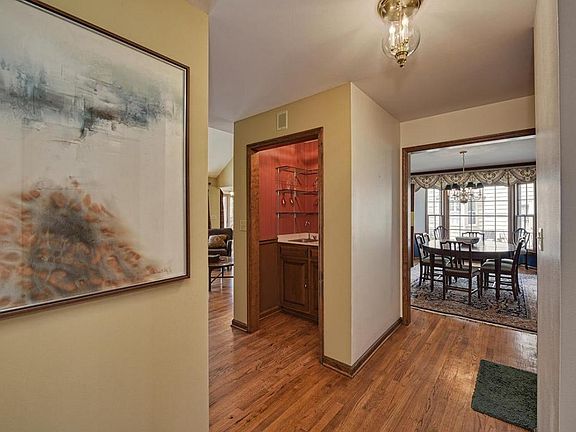 5th image of 10237 N Westport Cir