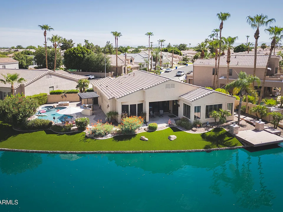 3340 S Camellia Pl