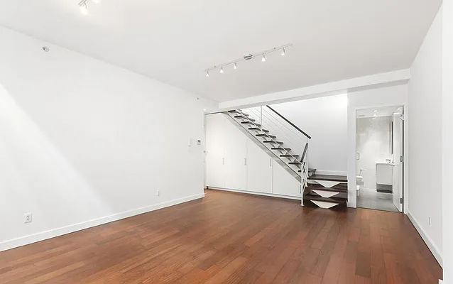 Rented by Corcoran | media 21