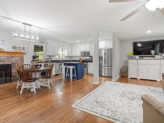 3rd image of 5224 Elm Rd