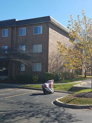 1st image of 1001 Buccaneer Dr #8-05