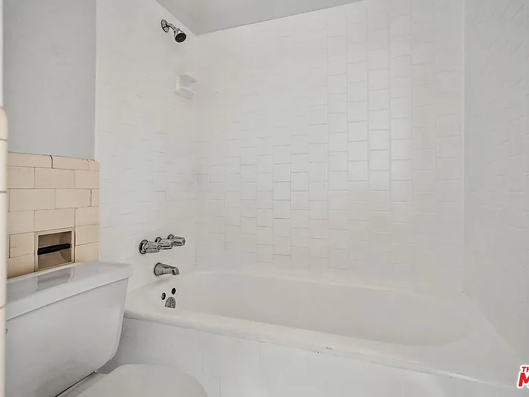 5121 1/2 Eagle Rock Blvd #C — Photo 13