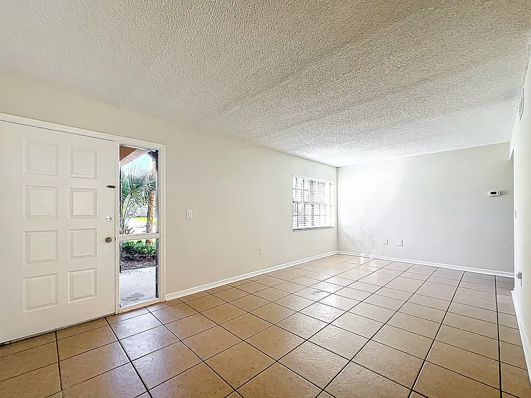 6235 SE 112th St #1 — Photo 14