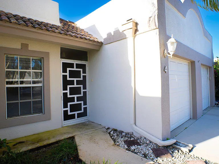 9110 Fairbanks Ln #4 — Photo 3