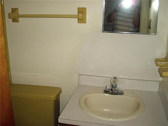 5th image of 407 Georgia Ave