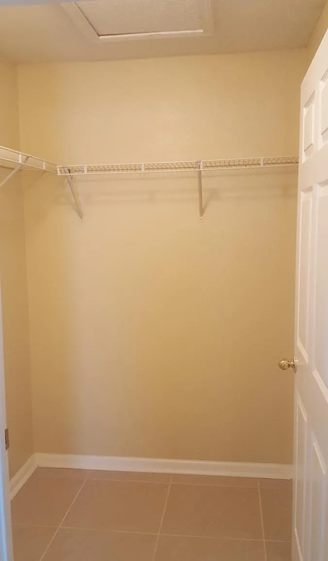3 bed, 1157 sqft, $1,400 — Photo 2