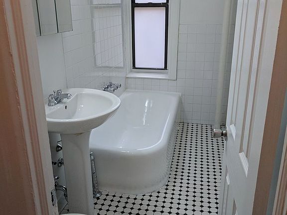 5th image of 3752 89th St APT 3D