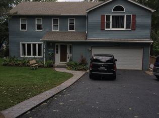 3S440 Winfield Rd, Warrenville, IL 60555