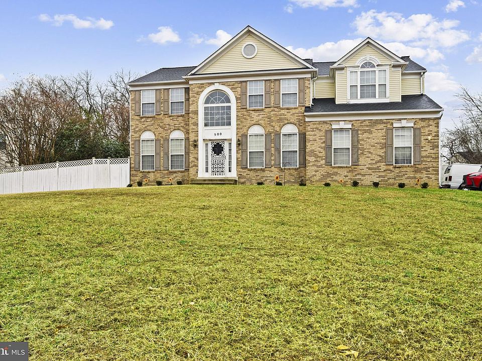 1st image of 500 Treehouse Ct
