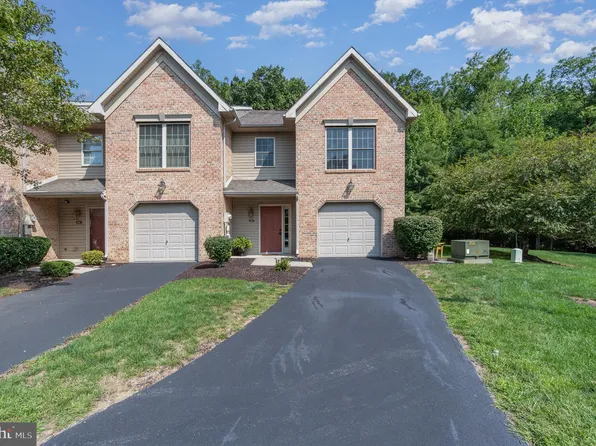 524 Woodthrush Ct, Harrisburg, PA 17110