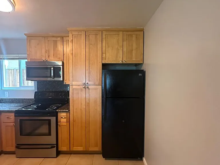 250 Palo Alto Ave — Photo 36