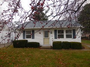 422 W 6th St, Rochester, IN 46975