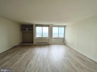 604 S Washington Sq #36-1505, Philadelphia, PA 19106