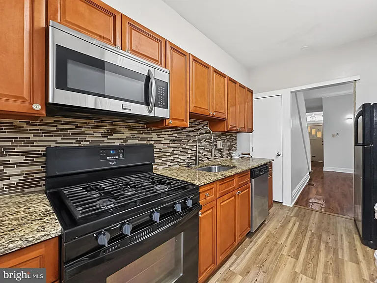 2023 N Gratz St — Photo 6