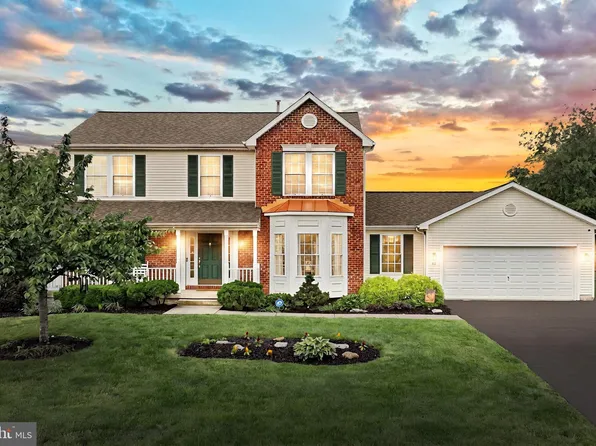 99 Friendship Ln, Gettysburg, PA 17325