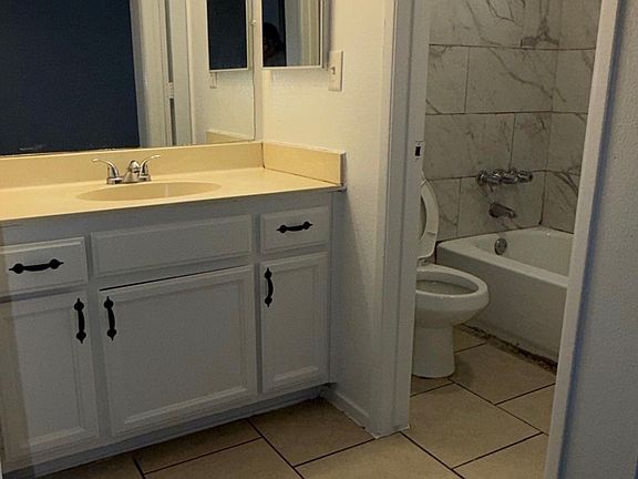 4th image of 40260 Mayberry Ave #6