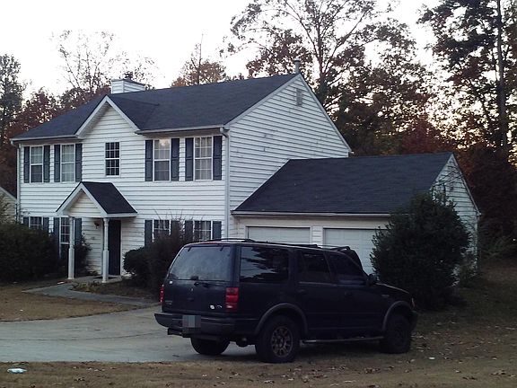 3rd image of 3404 Eastmont Ln