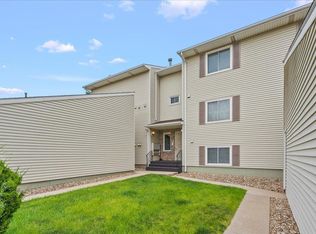 218 W Park Ln APT 3, Waterloo, IA 50701