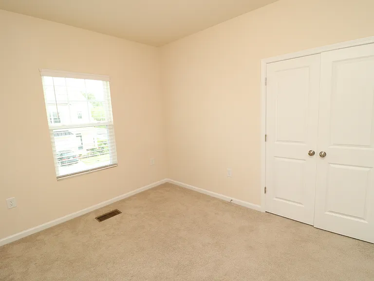 1105 Neighborly Way — Photo 32