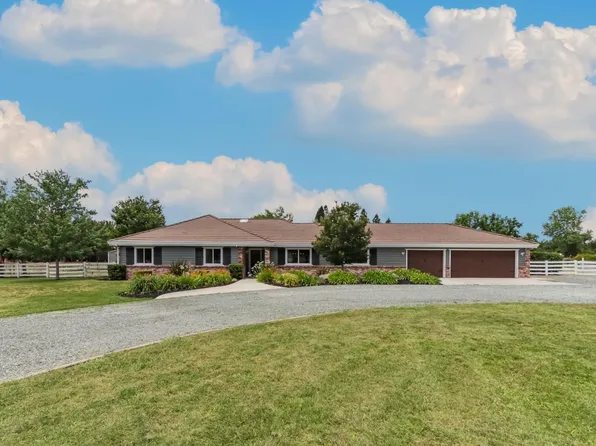 8718 Dillard Rd, Wilton, CA 95693