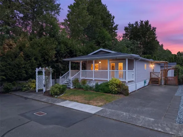 2140 20th St #17, Courtenay, BC V9N 2G6
