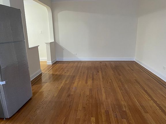 5th image of 53-10 32nd Ave #3T
