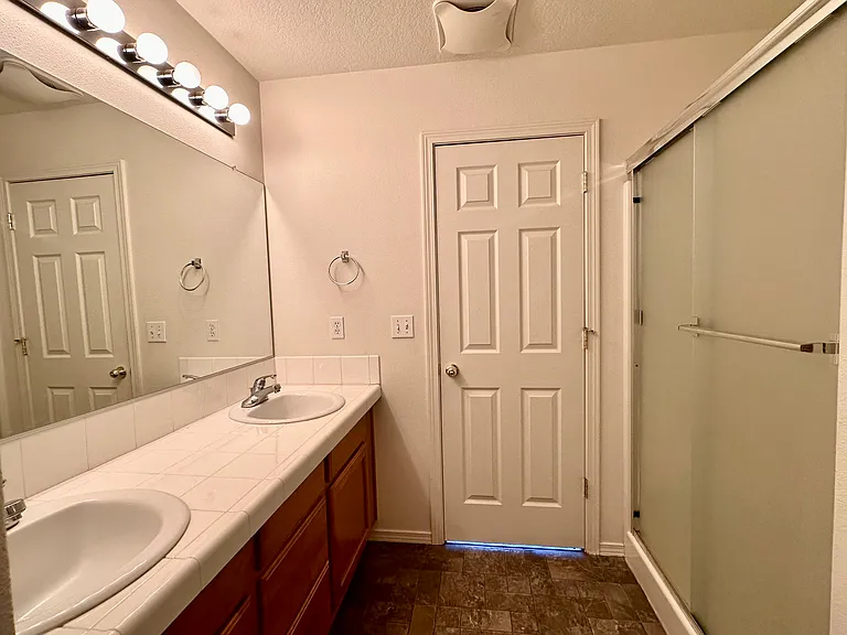 4047 Thoroughbred Ave SE — Photo 46