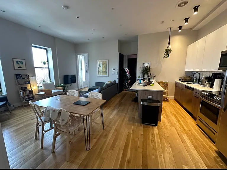 554 Dekalb Ave #3A — Photo 12