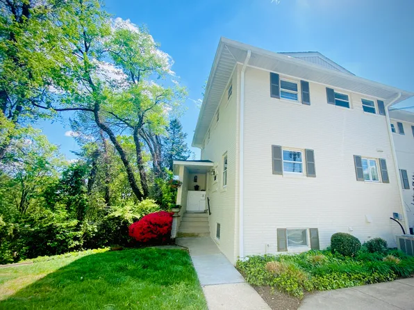 5307 Pooks Hill Rd #Ul, Bethesda, MD 20814