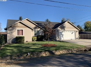 2306 Harding St, Sweet Home, OR 97386