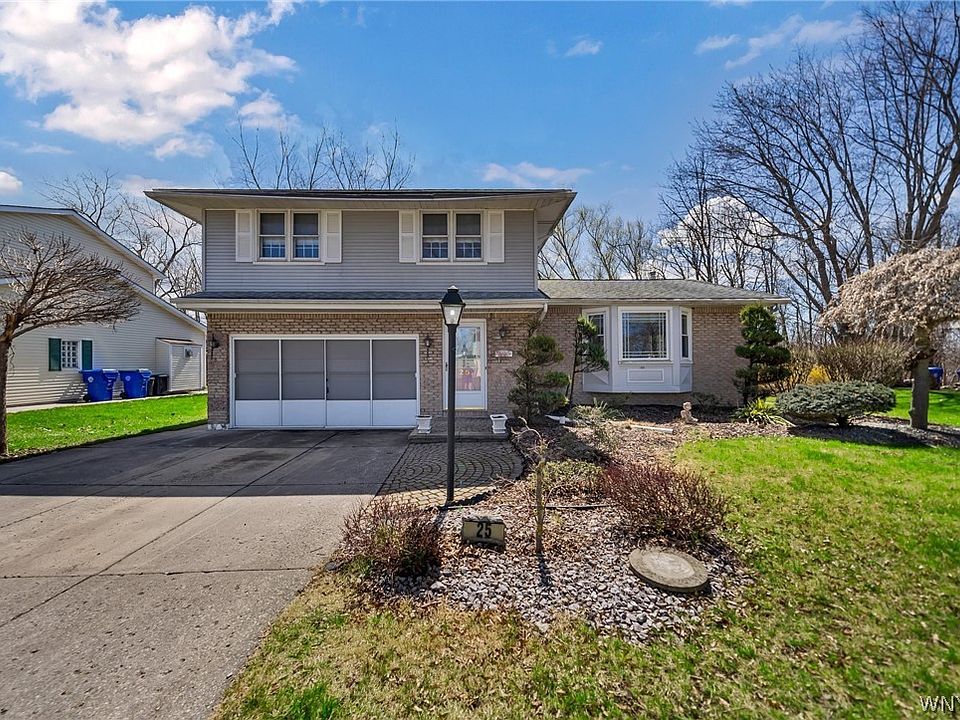 1st image of 25 Smallwood Dr