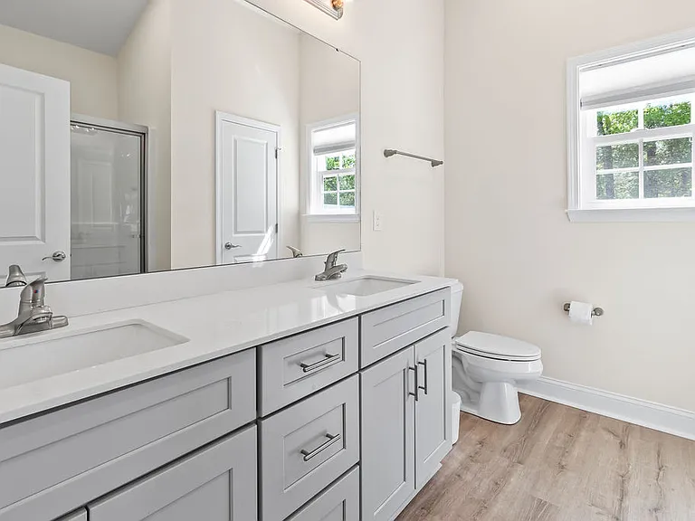 1622 San Andres Ave — Photo 13