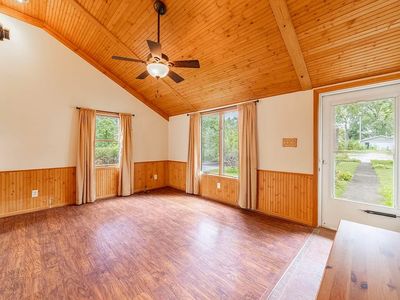 8316 Rutledge St, Merrillville, IN, 46410