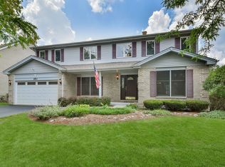 890 Chatham Dr, Carol Stream, IL