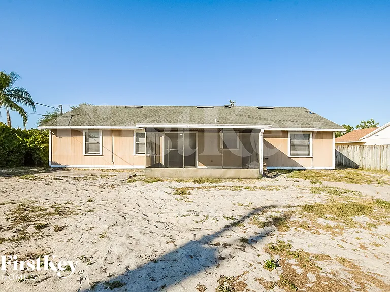 3208 Buckland St — Photo 15