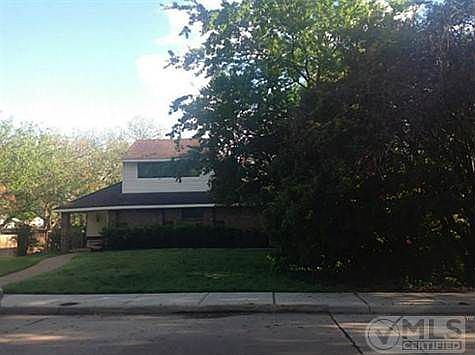 2nd image of 3500 18th St