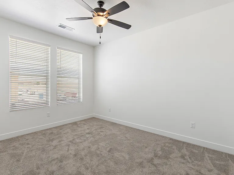 1082 W Albertine Ln #117 — Photo 28