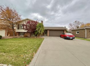 456 Amberly Cres, Tecumseh, ON N8N 3M3