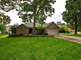 60 Champions Blvd, Rogers, AR 72758