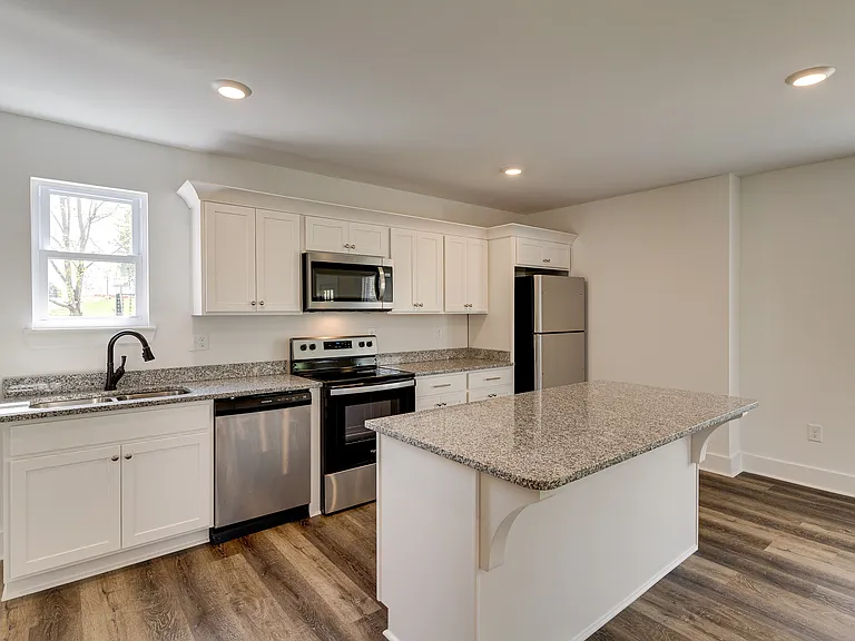 1812 Batts Blvd — Photo 10