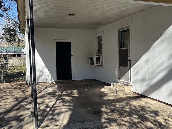 2nd image of 1607 Glenbourne Ave